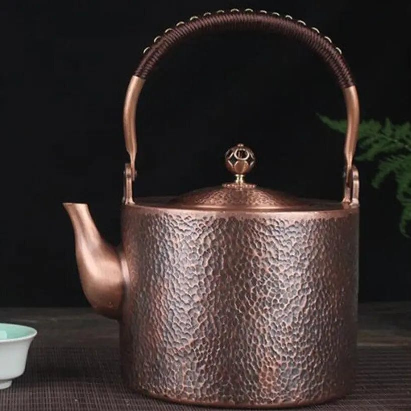 Chinese gehamerde koperen theepot 2L