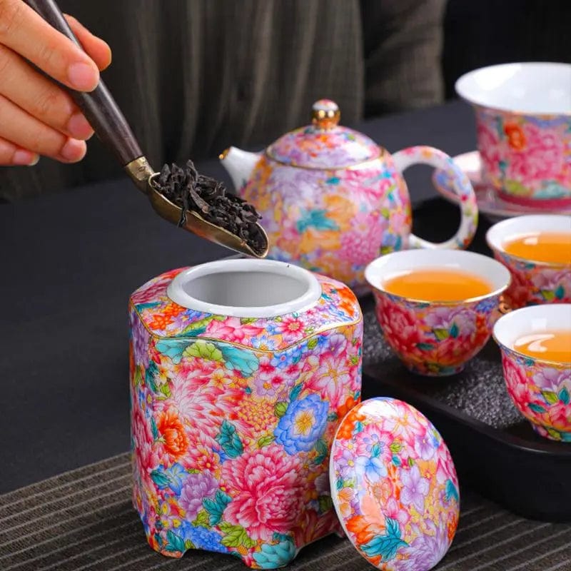 Chinese keramische theeset met bloemenpatronen