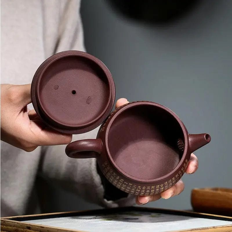 Chinese Yixing bruine klei theepot met schrijfpatroon 260ML