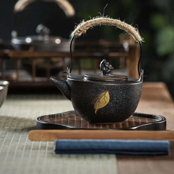 Chinese zwarte keramische theepot van steengoed, 300 ml