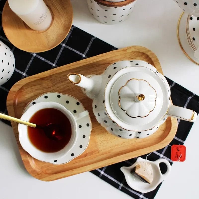 Engelse porseleinen theepot met zwarte stippen, 860 ml