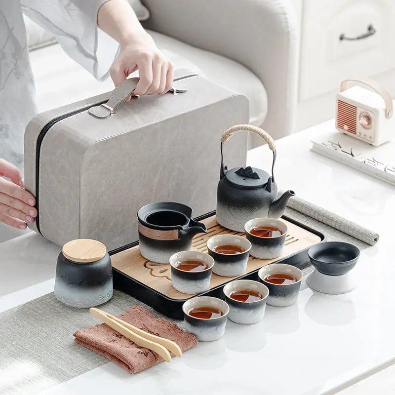 Japanse theeset met landschapsmotieven