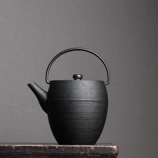 Japanse zwarte gietijzeren theepot 1,1L