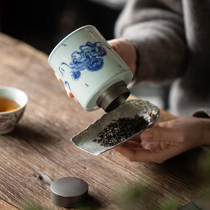 Premium witte en blauwe Chinese keramische theebus