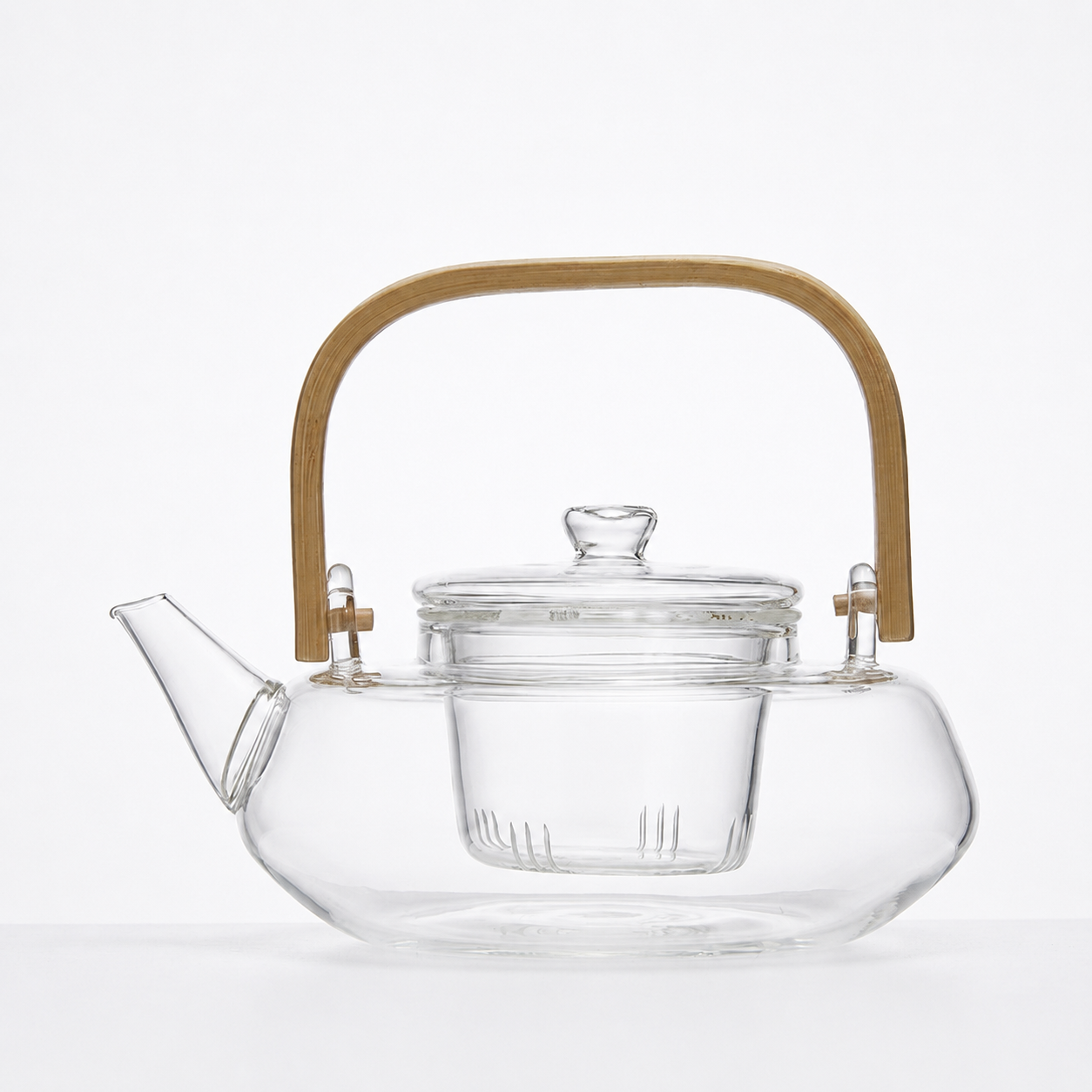 Scandinavische glazen theepot 800 ml met theefilter en houten handgreep – borosilicaatglas
