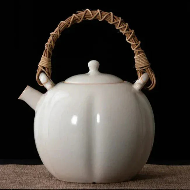 Keramische theepot in Scandinavische stijl – verschillende uitvoeringen