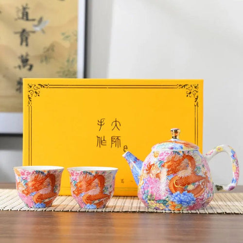 Chinees porseleinen theeservies met drakenmotieven