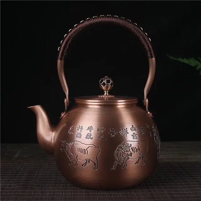 Chinese ronde koperen theepot Bulls 1,5L