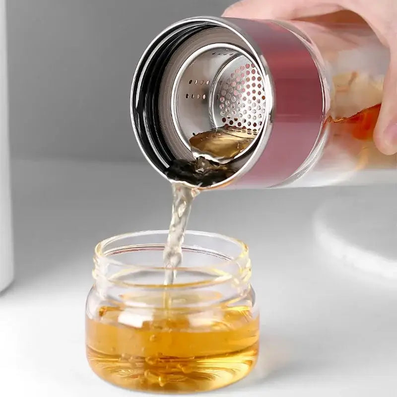 Glazen theefles met omkeerbaar infusiesysteem