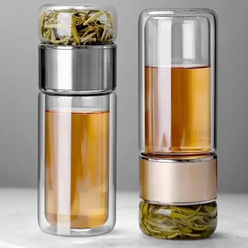 Glazen theefles met omkeerbaar infusiesysteem