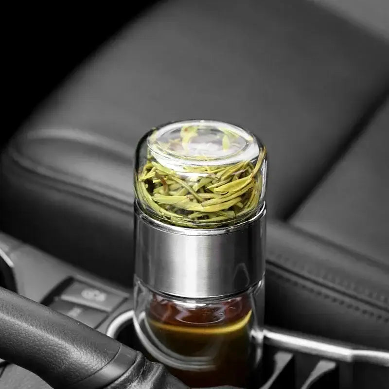 Glazen theefles met omkeerbaar infusiesysteem