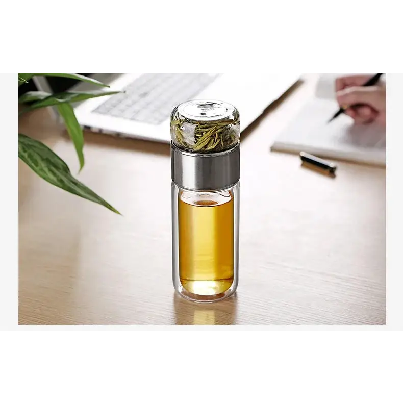 Glazen theefles met omkeerbaar infusiesysteem