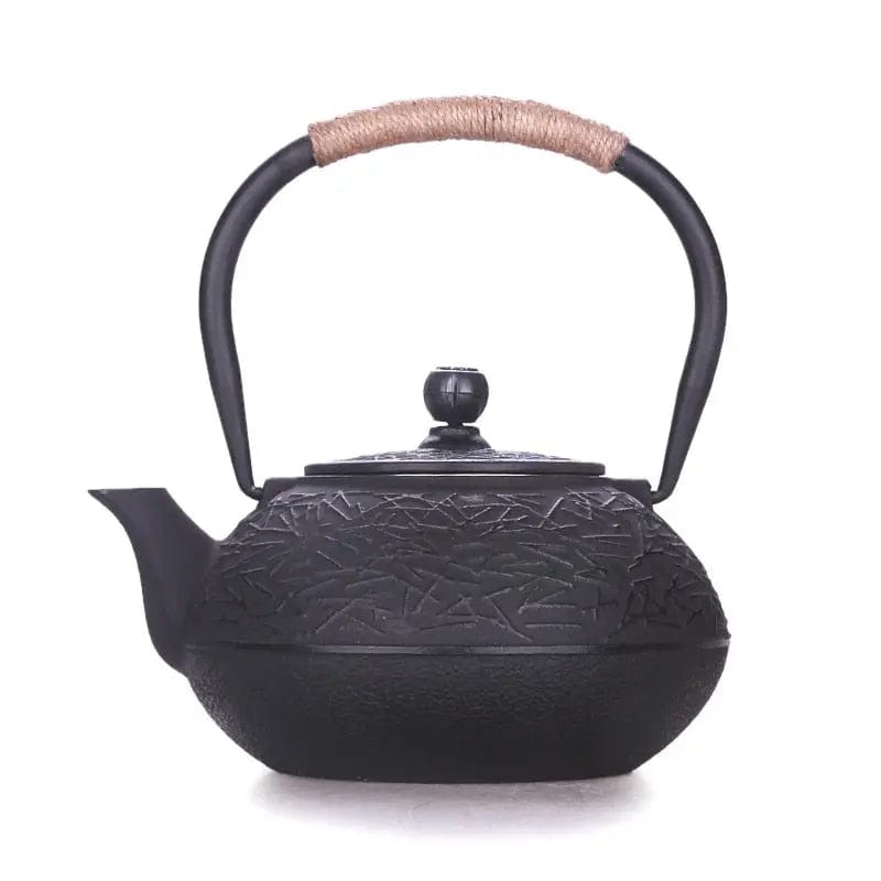Japanse gietijzeren theepot met lijnpatronen 900 ml