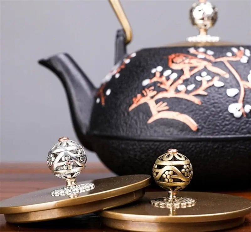 Japanse gietijzeren theepot met witte kersenbloesem, 1,2 liter