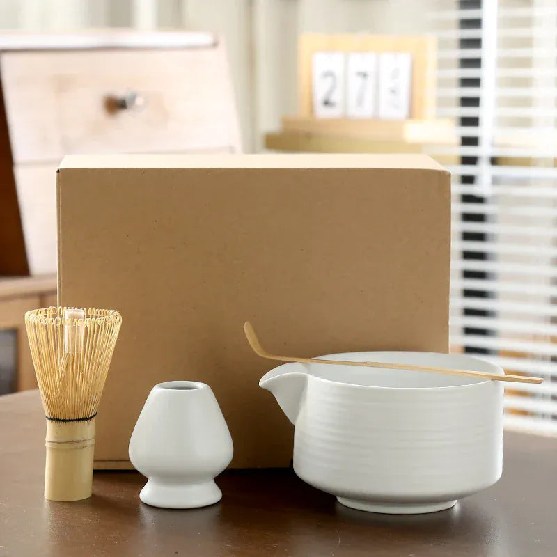Japanse matcha set 4-delig – kom met schenktuit en garde