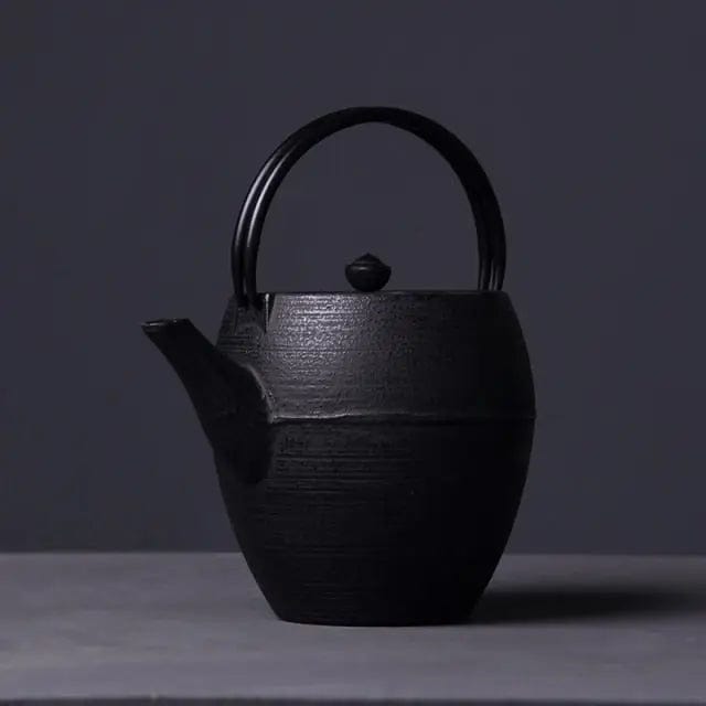 Japanse zwarte gietijzeren theepot 1,1L