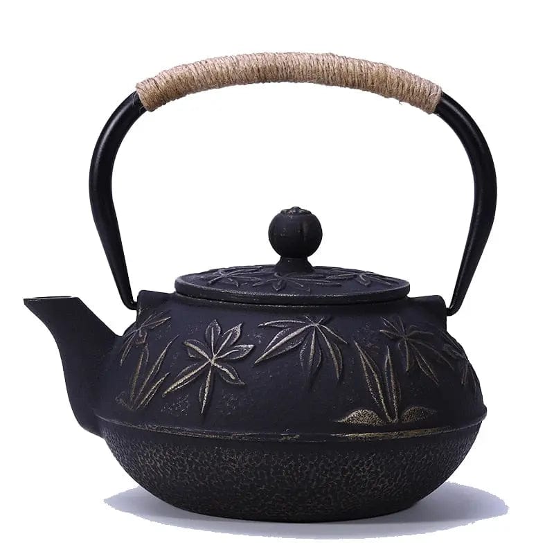 Japanse zwarte gietijzeren theepot met bladmotief 900 ml