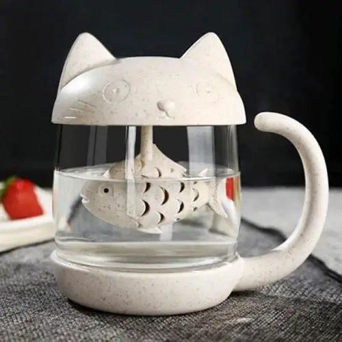 Kat theemok met vis-infuser