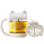 Kat theemok met vis-infuser