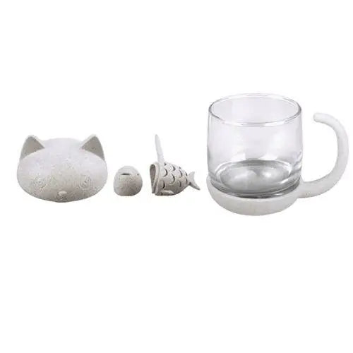 Kat theemok met vis-infuser
