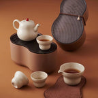 Klein Chinees keramiek theeservies