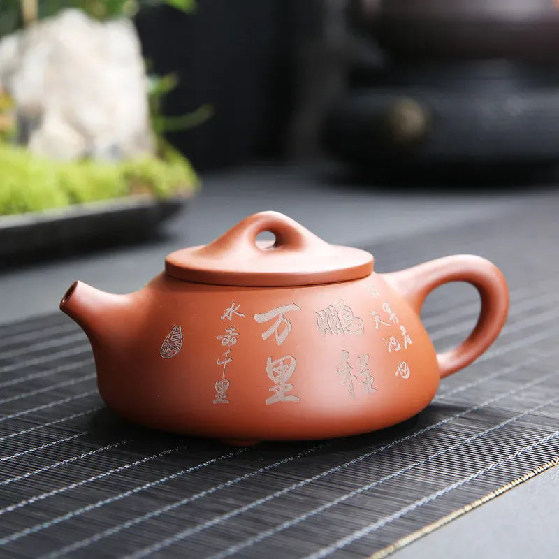 Ongeglazuurde kleitheepot in Yixing-stijl 150 ml