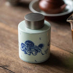 Premium witte en blauwe Chinese keramische theebus