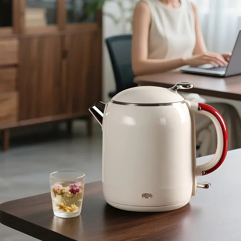 Retro RVS waterkoker 1 liter in rood of wit