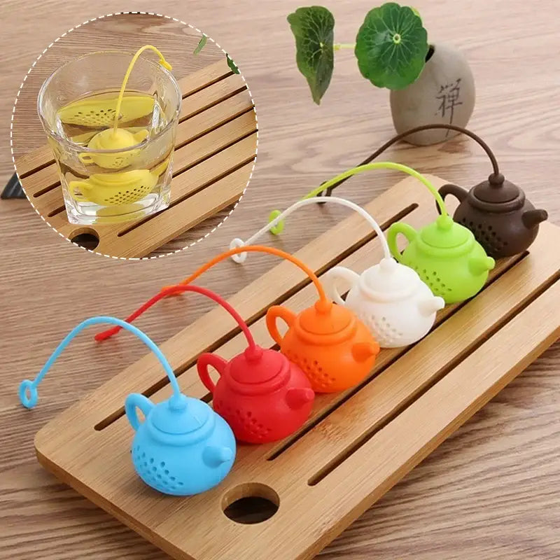 Siliconen thee-infuser in theepotvorm met koord