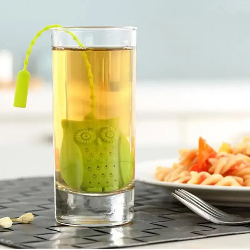 Siliconen thee-infuser in uilvorm