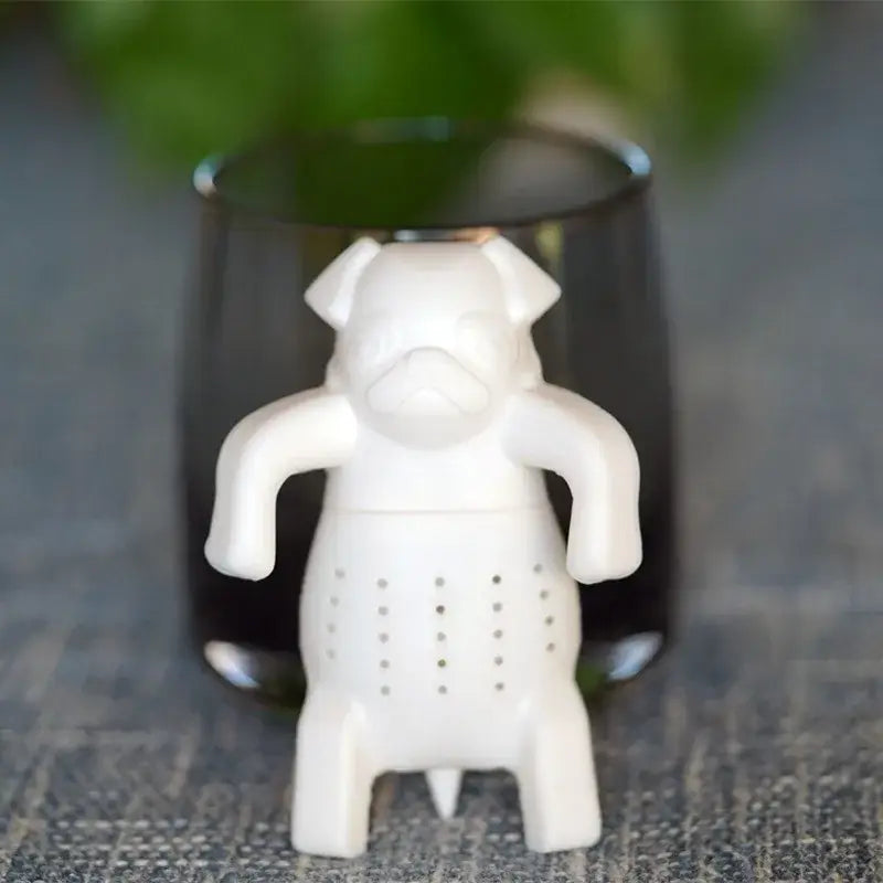 Thee-infuser in hondvorm